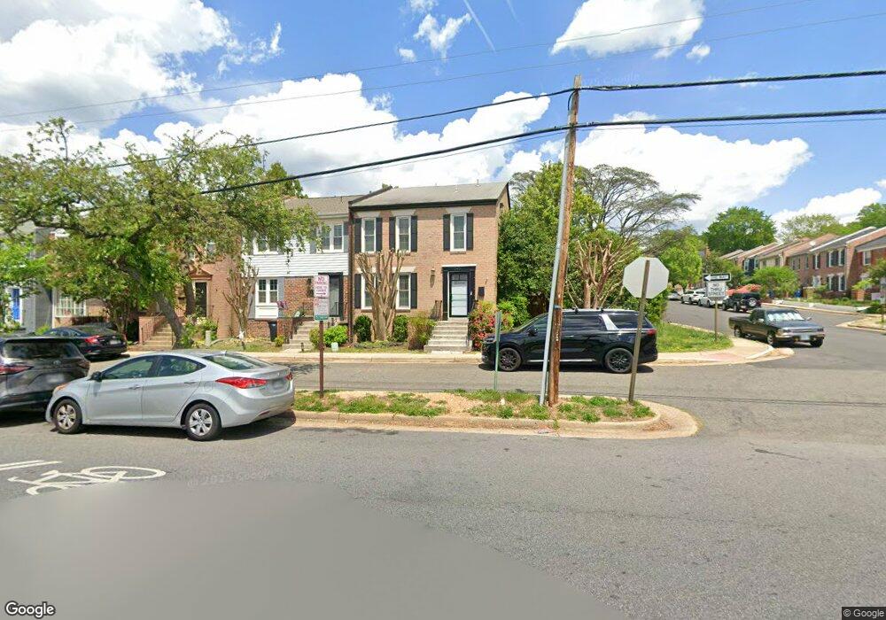 5431 Richenbacher Ave, Alexandria, VA 22304 - photo 1