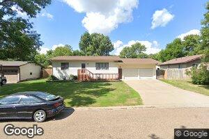 1019 Center Dr, Hazen, ND 58545