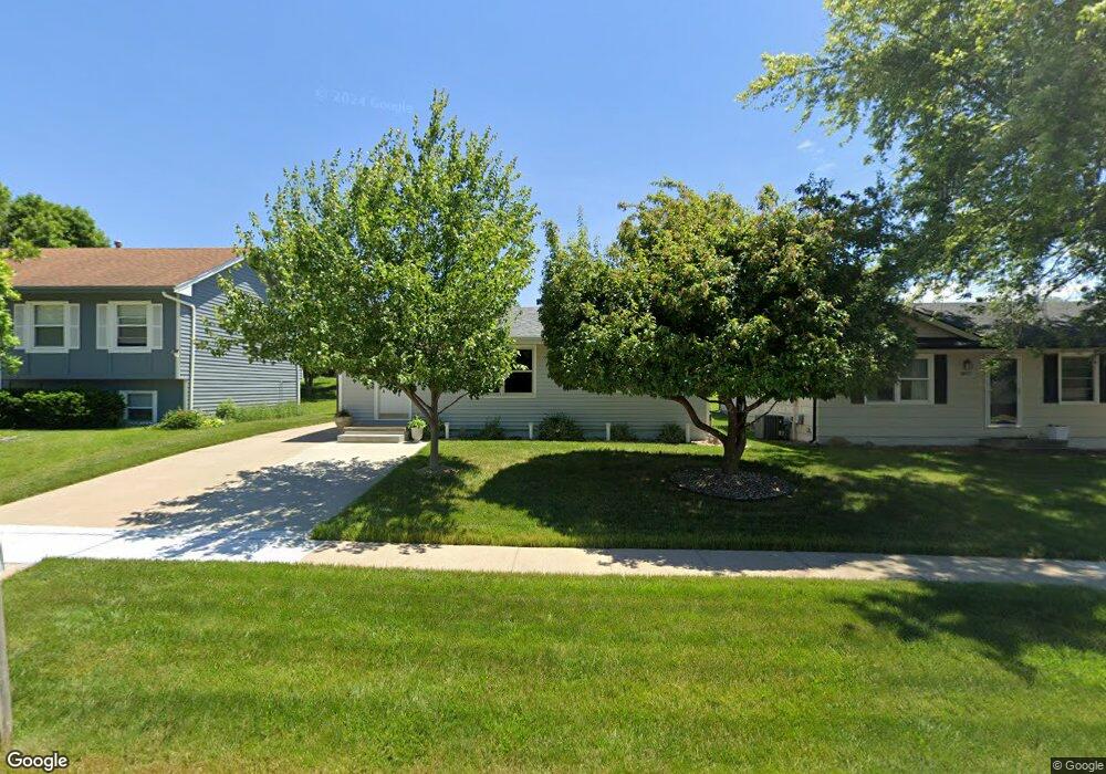 3811 SE 23rd St, Des Moines, IA 50320 - photo 1