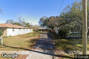 135 Highway Dr, New Orleans, LA 70121