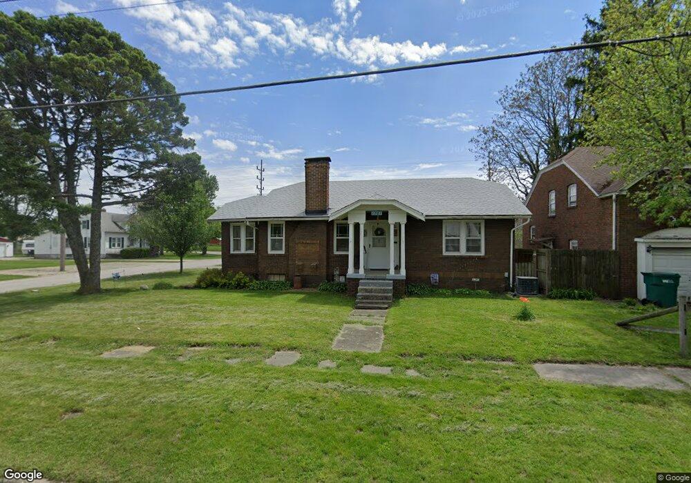 1701 Olive Ave, Mattoon, IL 61938 - photo 1