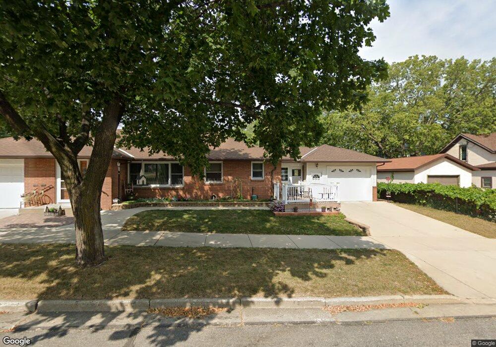 607 N Broadway St, New Ulm, MN 56073 - photo 1