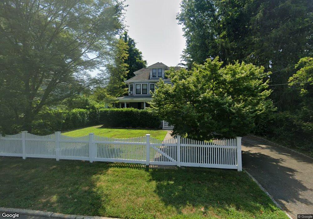 39 8th Ave, Sea Cliff, NY 11579 - photo 1