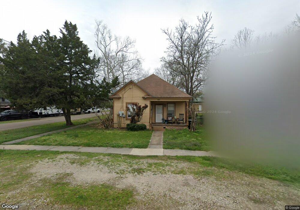 318 W Sidnor St, Alvin, TX 77511 - photo 1