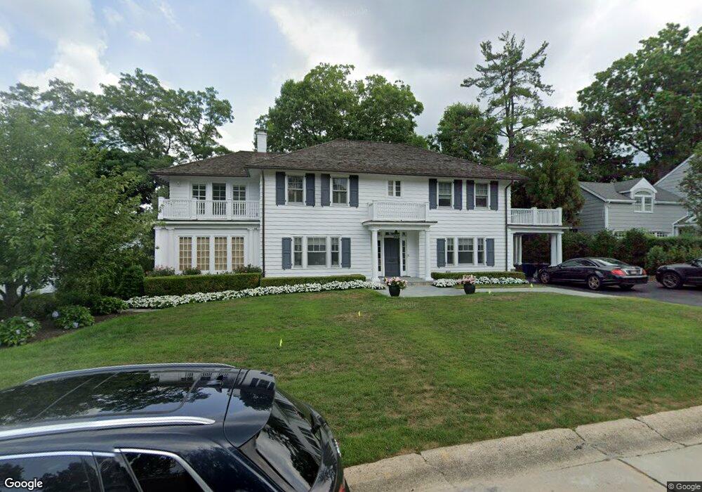 15 North Ct, Port Washington, NY 11050 - photo 1