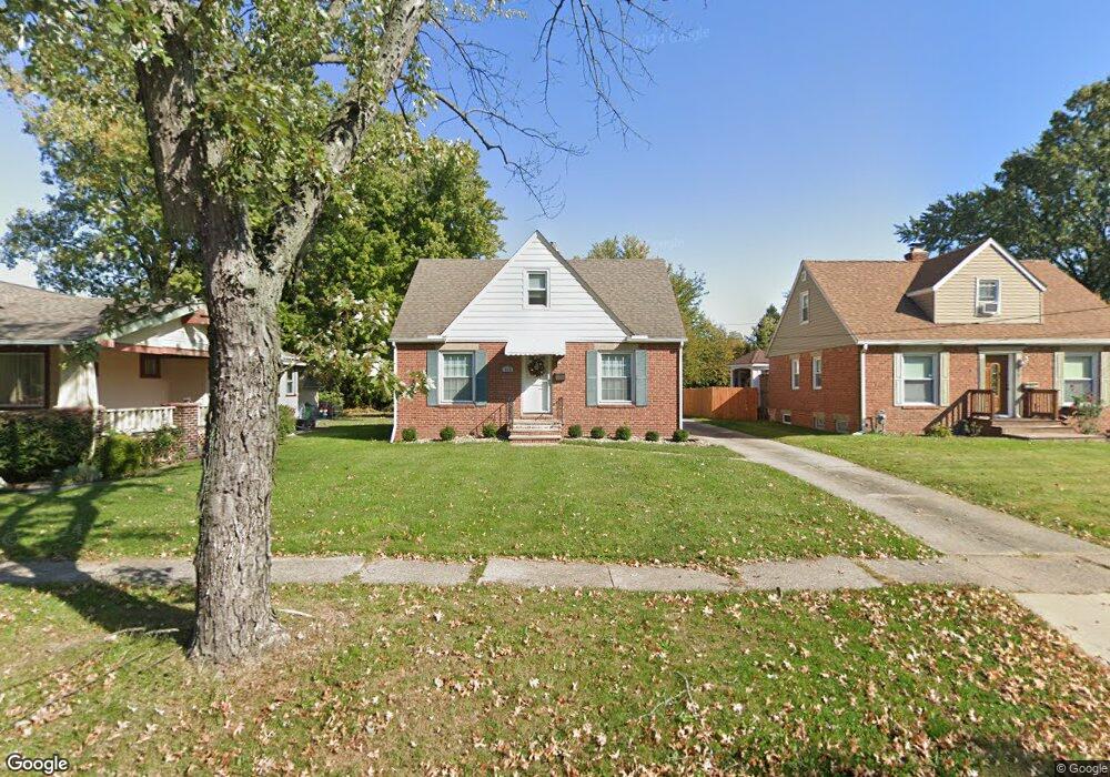 318 Baker St, Berea, OH 44017 - photo 1