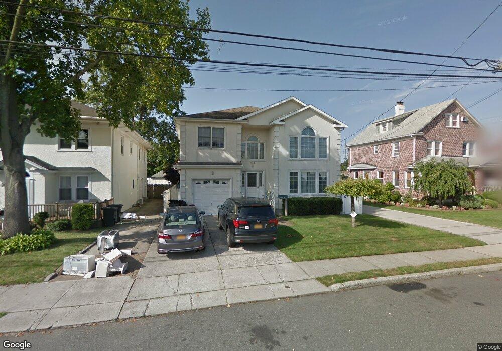 129 Prospect Ave, Cedarhurst, NY 11516 - photo 1