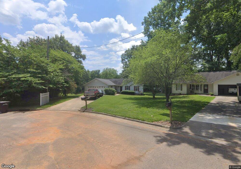 908 Brookwood Ct unit 7, Statesville, NC 28677 - photo 1