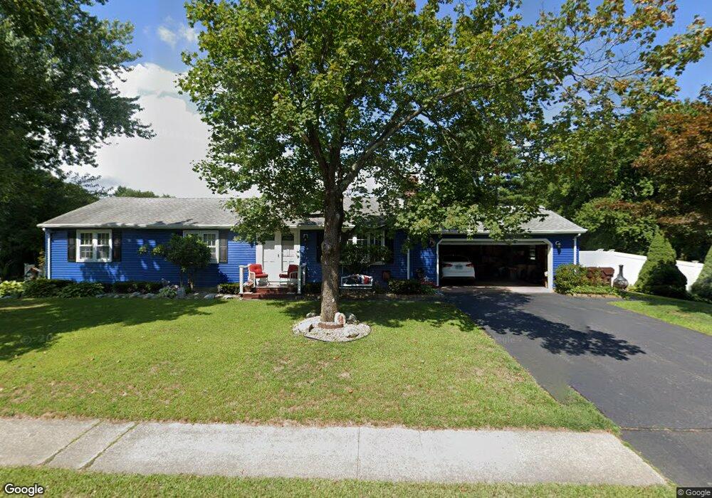 121 Weymouth Rd, Enfield, CT 06082 - photo 1