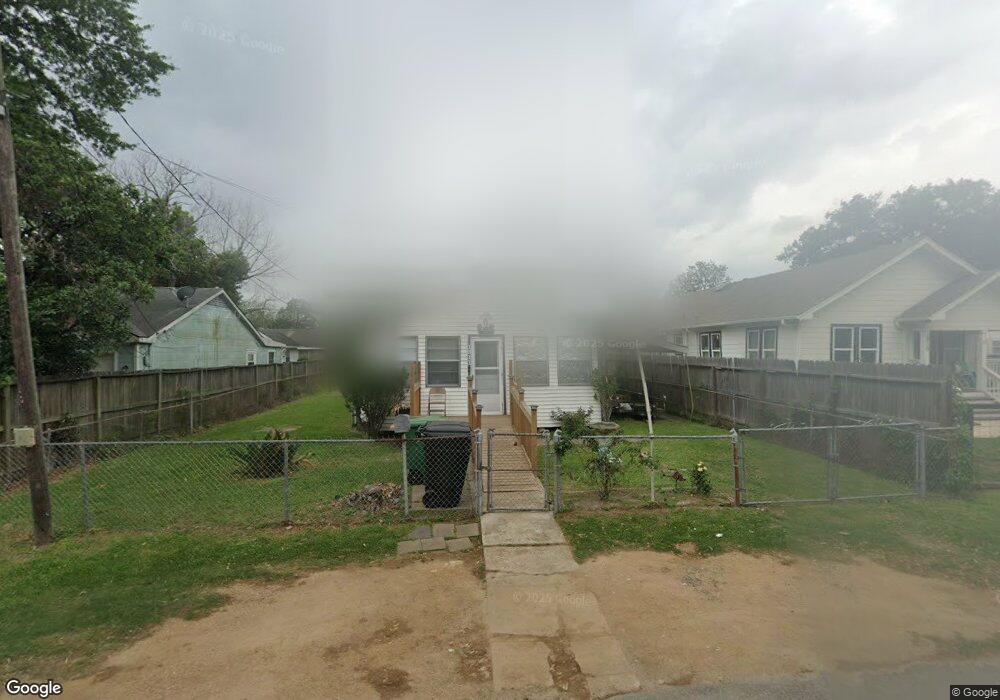 1811 Tabor St, Houston, TX 77009 - photo 1