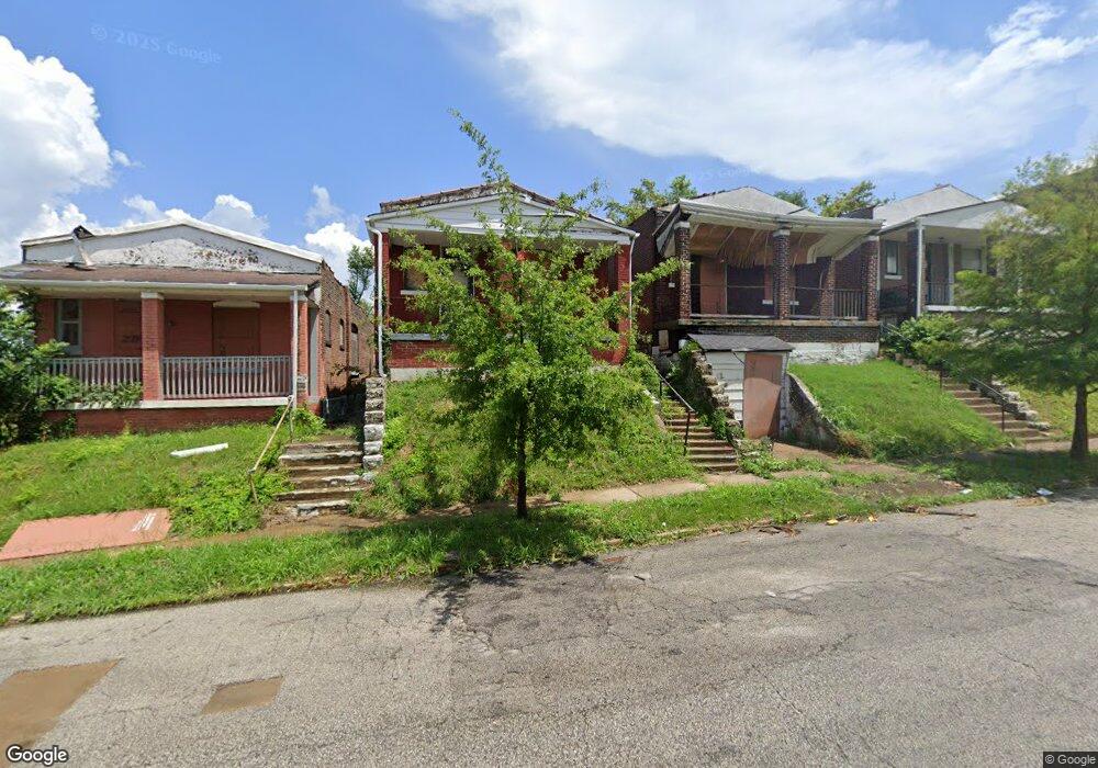 4465 Lee Ave, Saint Louis, MO 63115 - photo 1