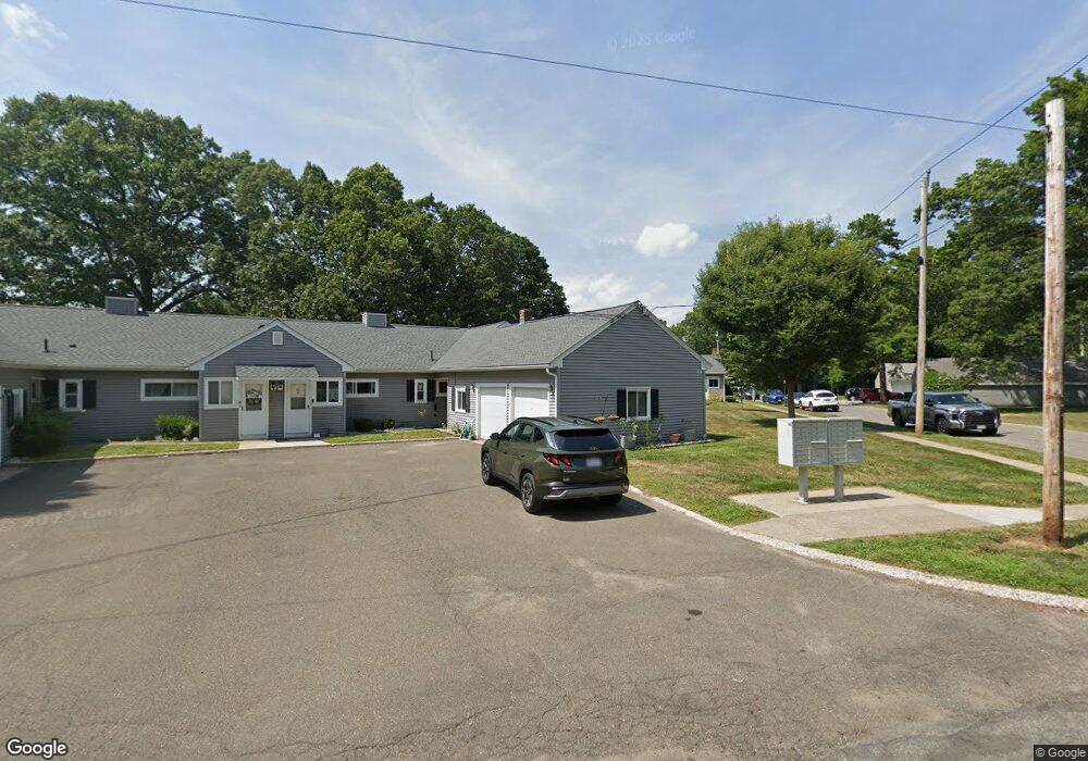 64 Meadowlark Ln, Chicopee, MA 01022 - photo 1