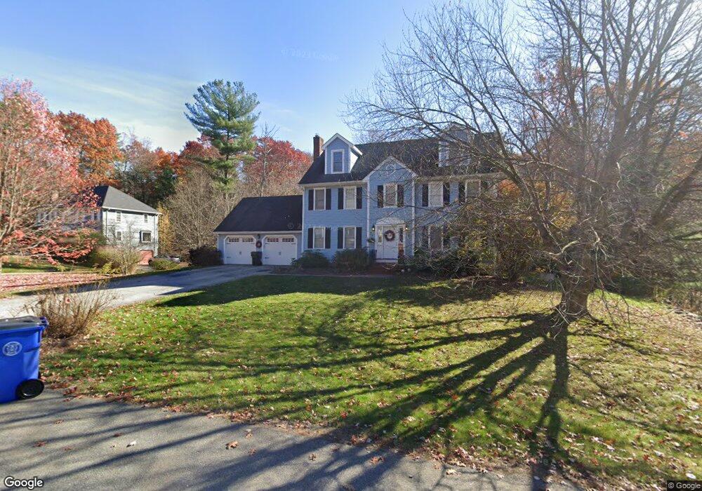 7 Cherokee Ct, Londonderry, NH 03053 - photo 1