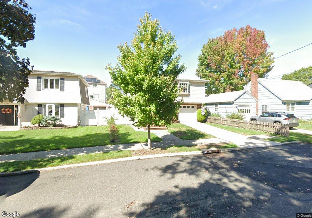 131 Sinclair Ave, Staten Island, NY 10312 - photo 1