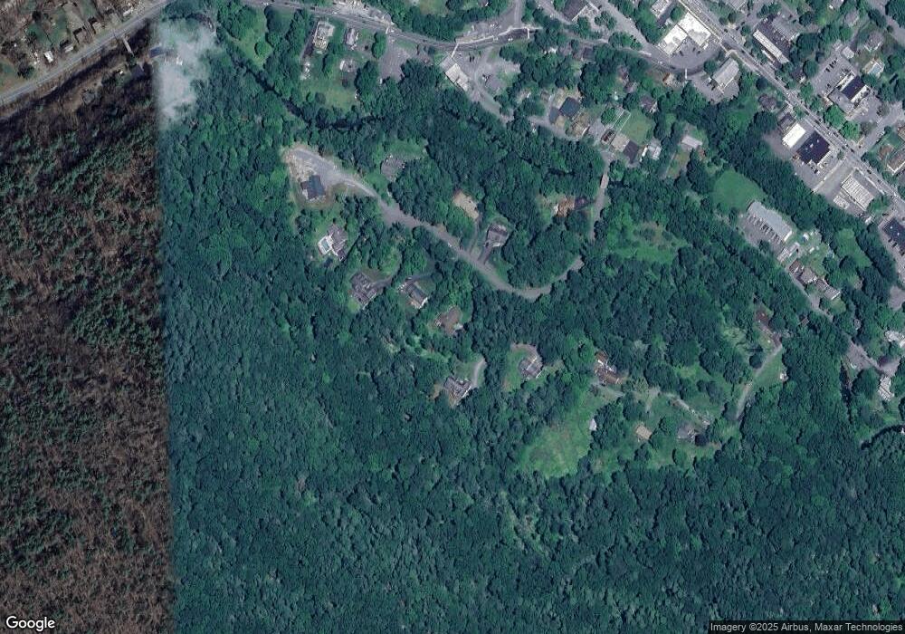 112 Millcreek Ct, Milford, PA 18337 - photo 1