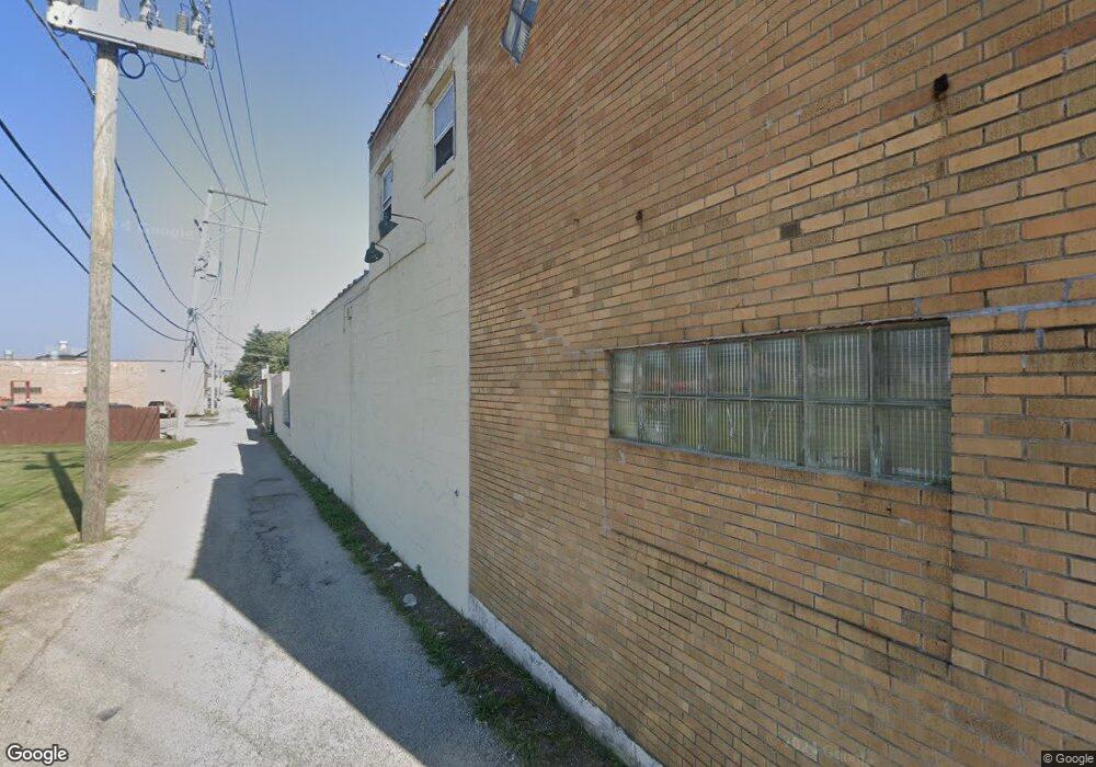 541 S Elmwood Ave, Waukegan, IL 60085 - photo 1