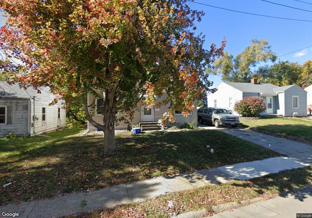 533 W 10th St N, Newton, IA 50208 - photo 1