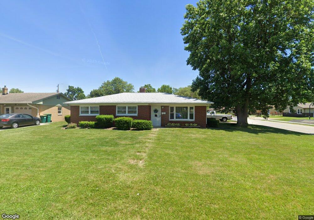 533 Simmons St, Plainfield, IN 46168 - photo 1