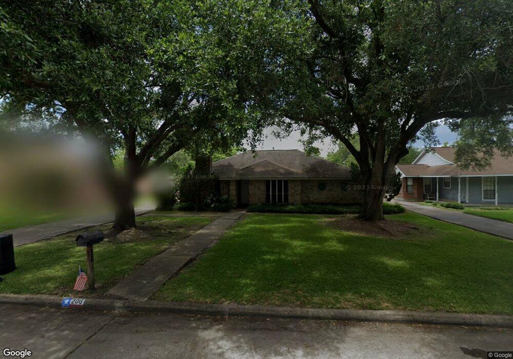 206 W Sherwood Dr, Alvin, TX 77511 - photo 1