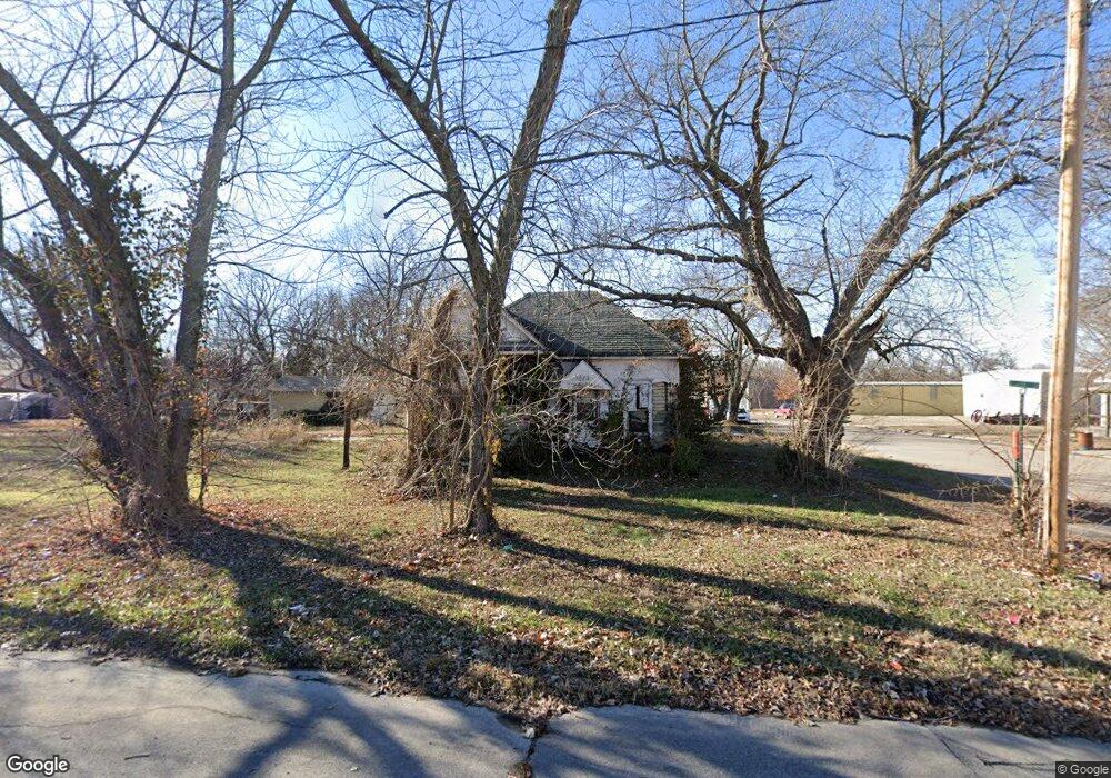501 S 20th St, Parsons, KS 67357 - photo 1