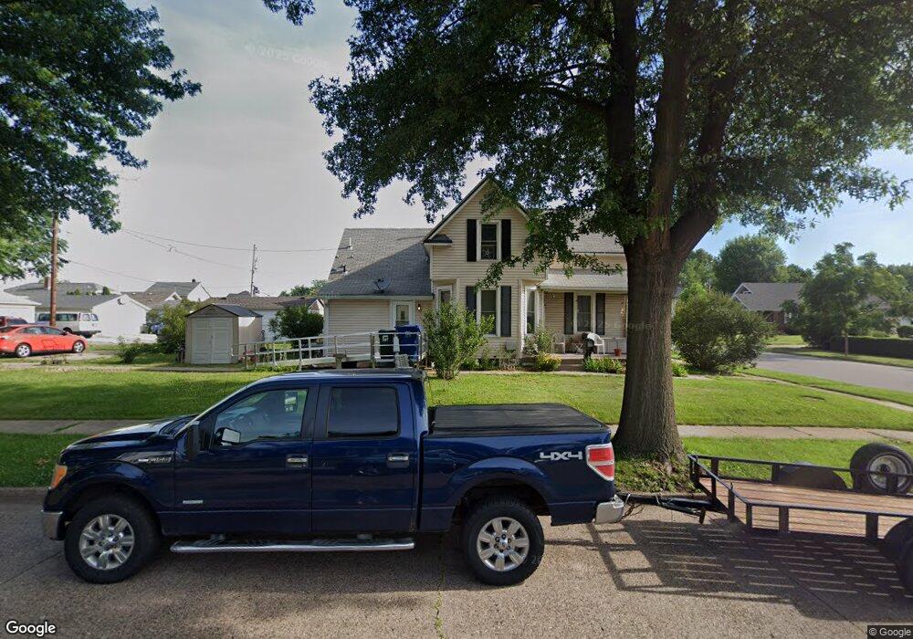 2102 N Sturdevant St, Davenport, IA 52804 - photo 1