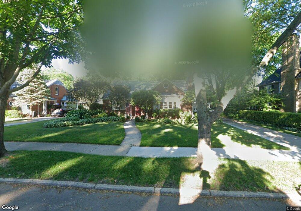 1037 Harvard Rd, Grosse Pointe, MI 48230 - photo 1