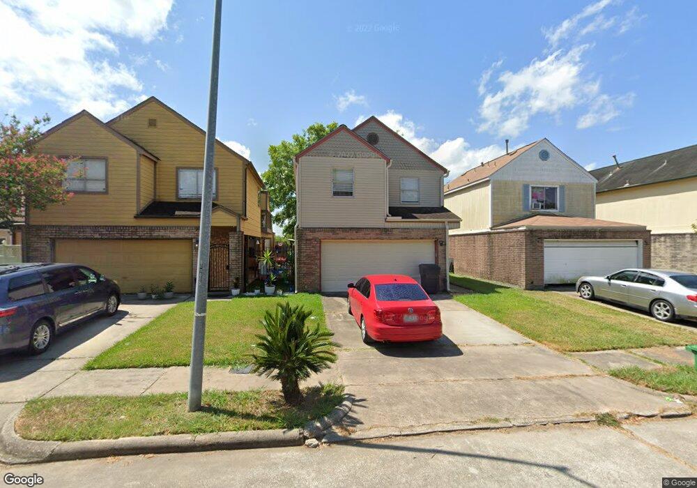 9310 Kingsflower Cir, Houston, TX 77075 - photo 1
