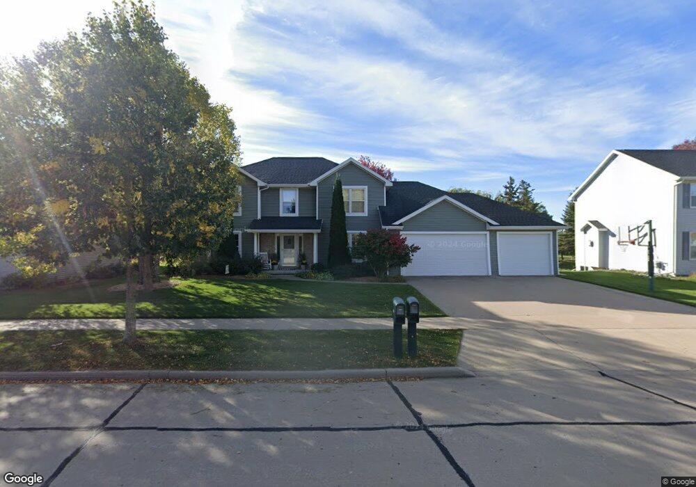 2705 E Greenleaf Dr, Appleton, WI 54913 - photo 1