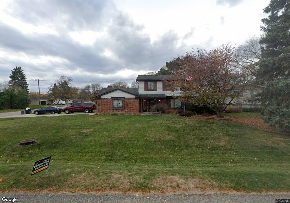 6674 Tamerlane Dr, West Bloomfield, MI 48322 - photo 1