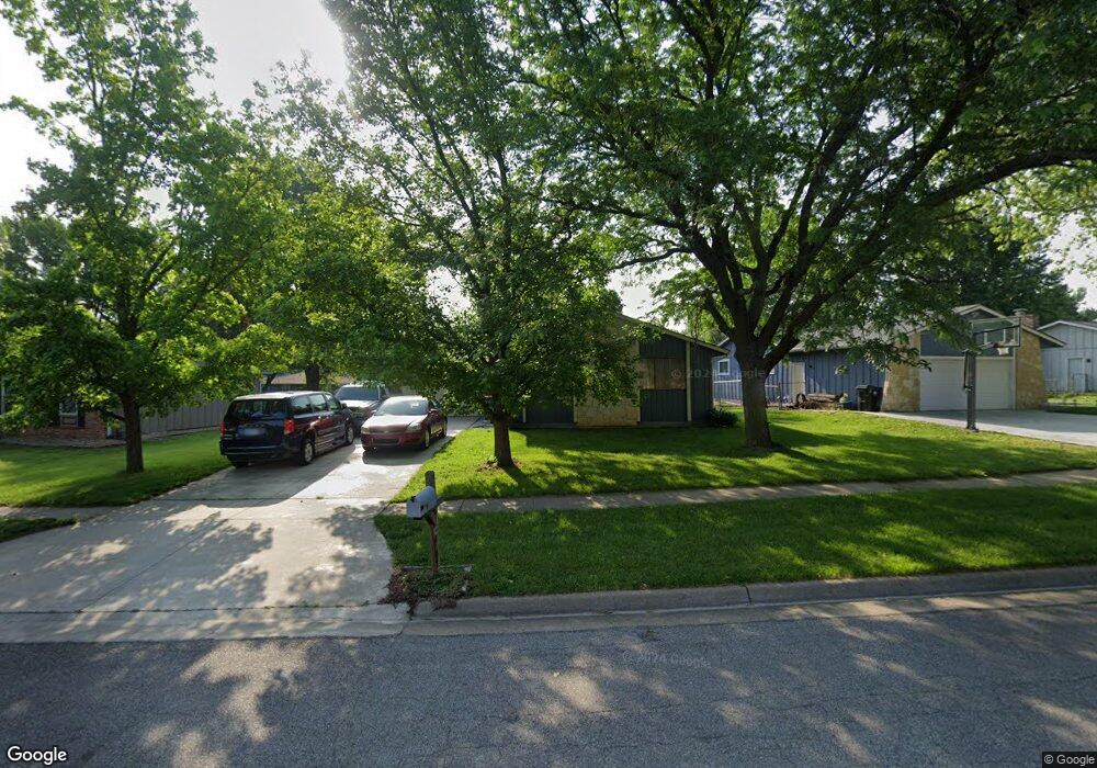 3436 SW Moundview Dr, Topeka, KS 66614 - photo 1