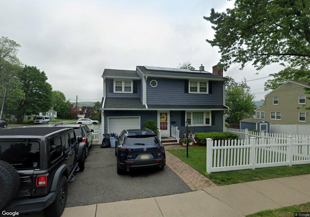 2 Floyd Rd, Verona, NJ 07044 - photo 1