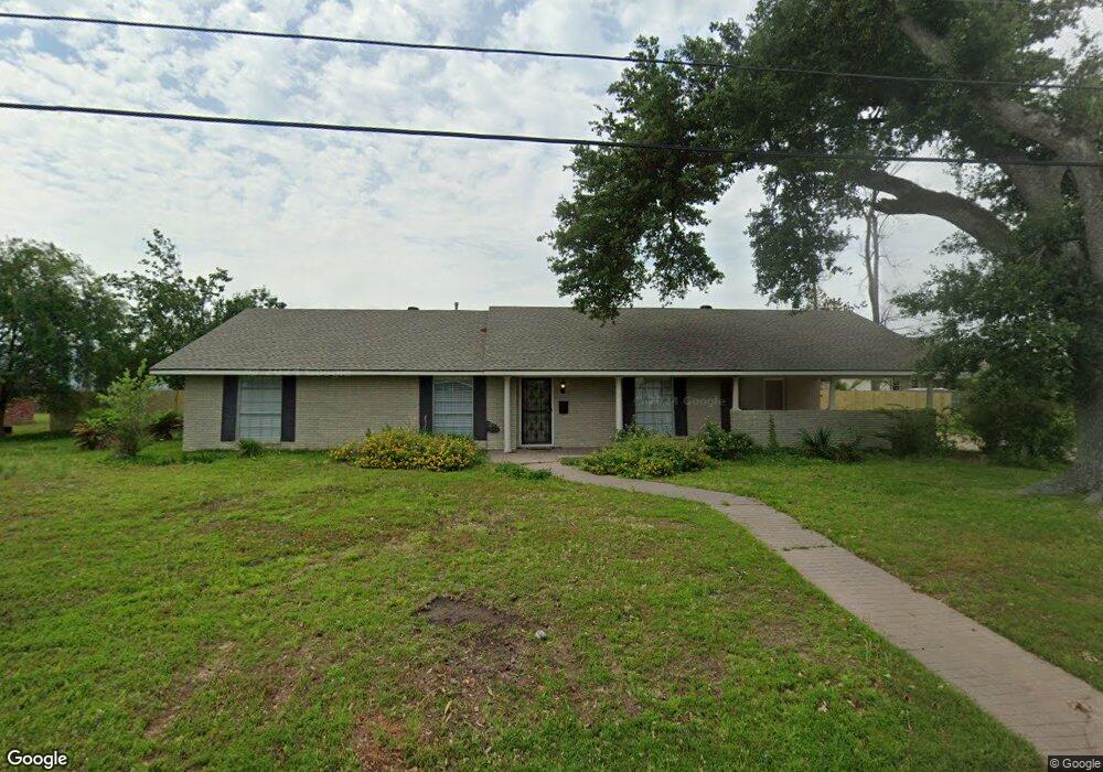 1025 Henrietta Ln, Lake Charles, LA 70605 - photo 1