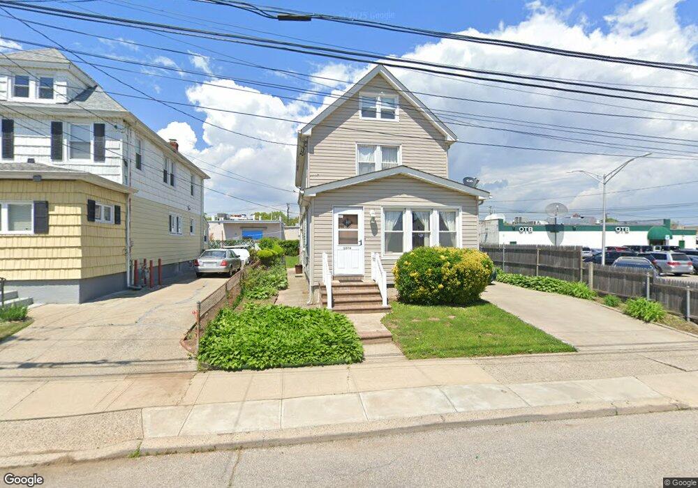 1074 Phoebe St, Franklin Square, NY 11010 - photo 1