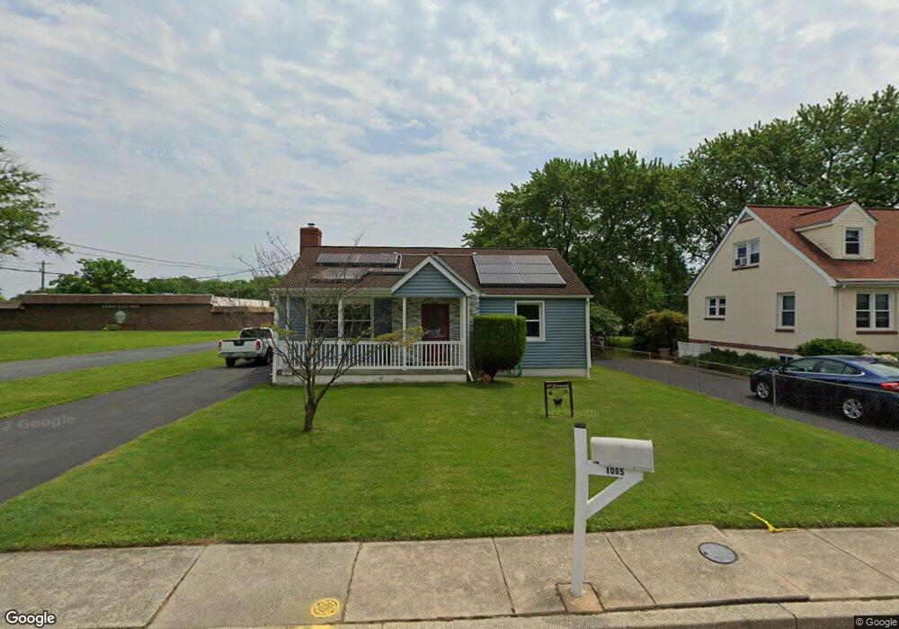 1005 E Homberg Ave, Essex, MD 21221 - photo 1