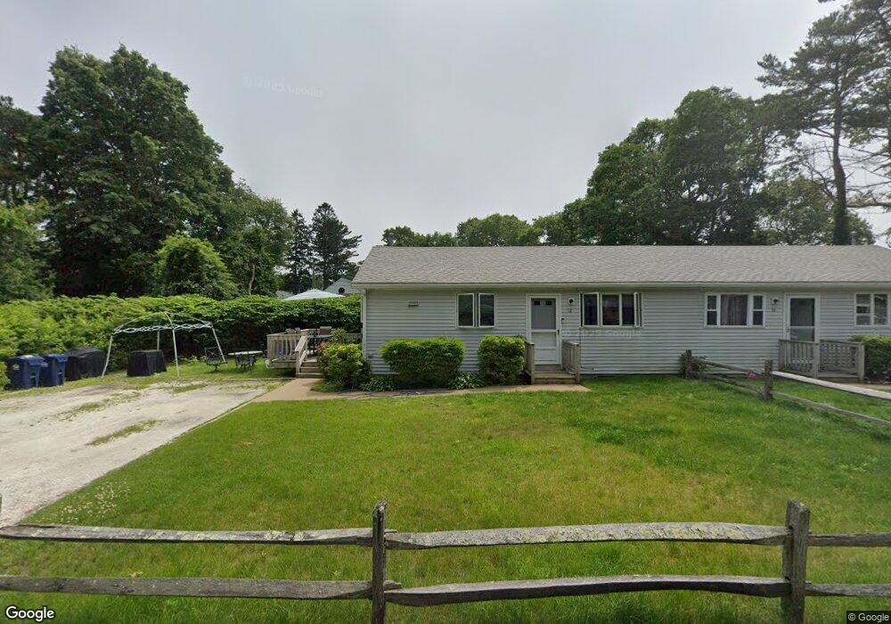 12 Algonquin St, Buzzards Bay, MA 02532 - photo 1