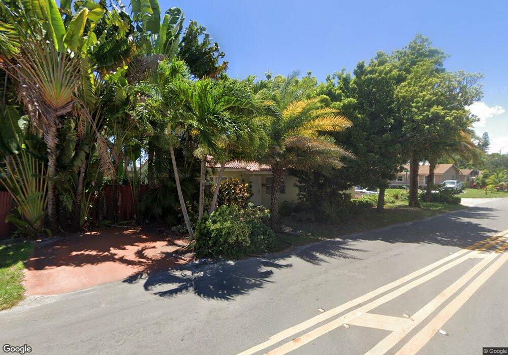 302 SE 3rd St, Hallandale Beach, FL 33009 - photo 1