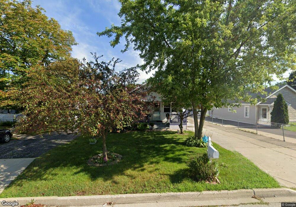 2720 Oakland Ave, Waukegan, IL 60085 - photo 1