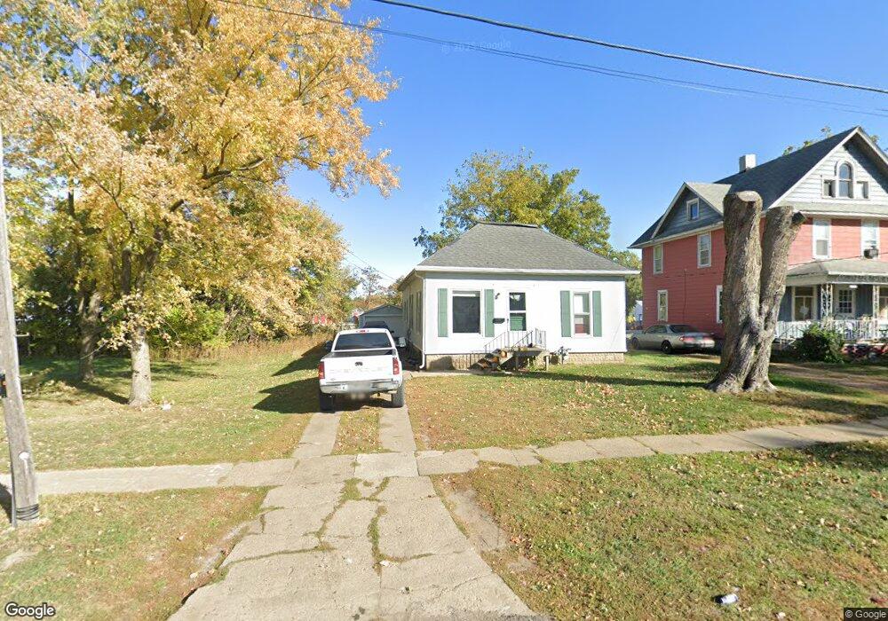 134 E 8th St N, Newton, IA 50208 - photo 1