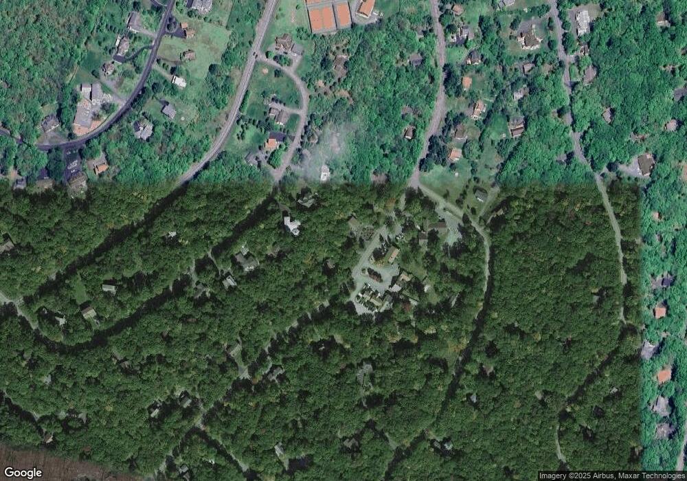 118 Lookout Dr, Hawley, PA 18428 - photo 1