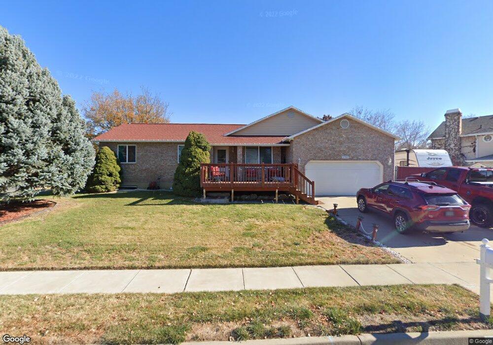 5702 S 2250 W, Roy, UT 84067 - photo 1
