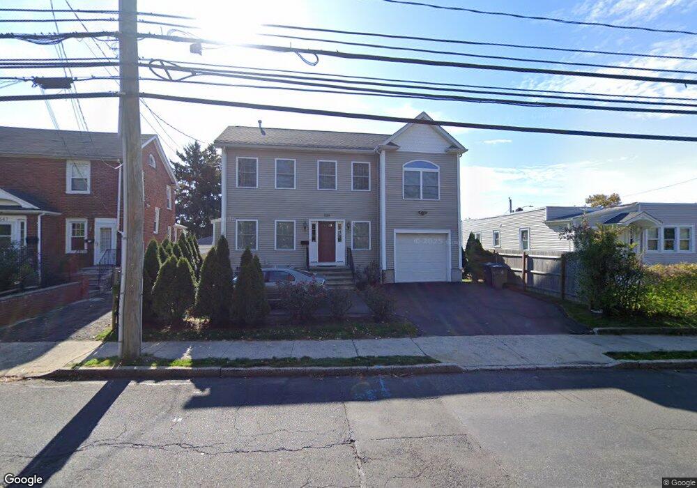 539 Cove Rd unit A, Stamford, CT 06902 - photo 1