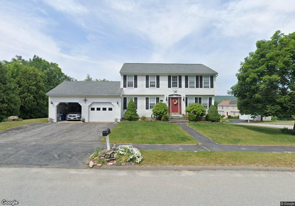 11 Stonehouse Ln, Worcester, MA 01609 - photo 1