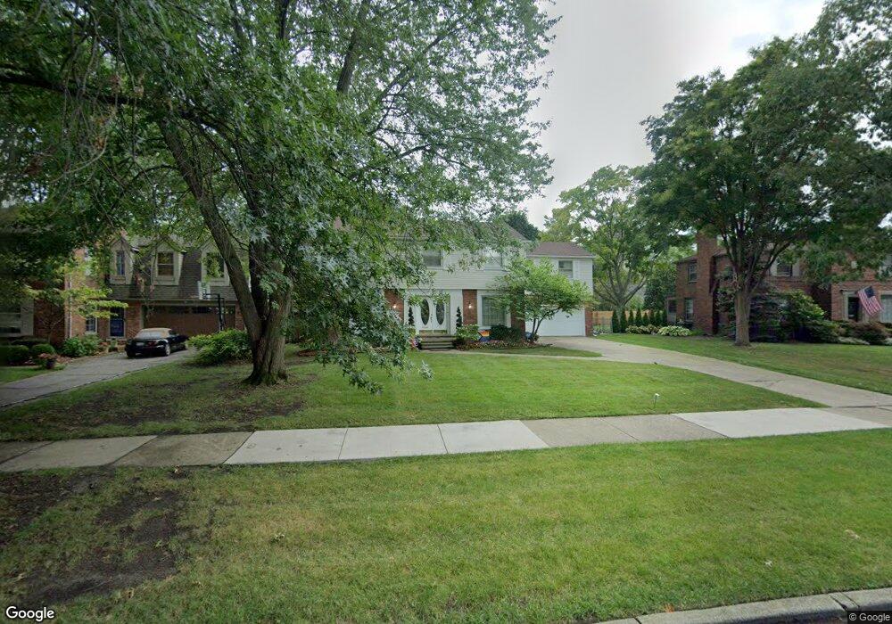 615 Pemberton Rd, Grosse Pointe Park, MI 48230 - photo 1