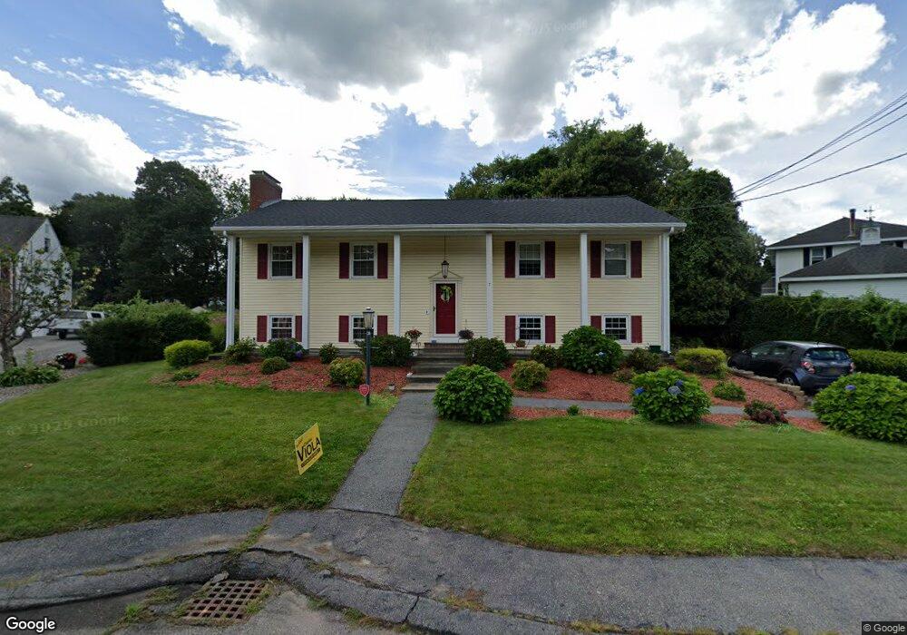 7 Belford Cir, Woburn, MA 01801 - photo 1