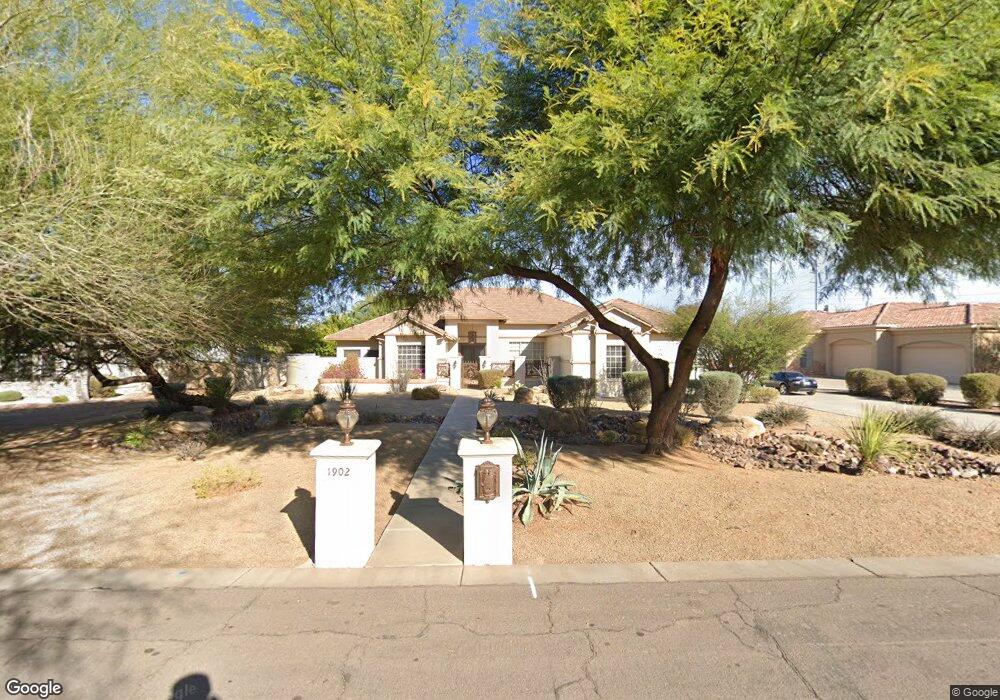 1902 E Washington Ave, Gilbert, AZ 85234 - photo 1