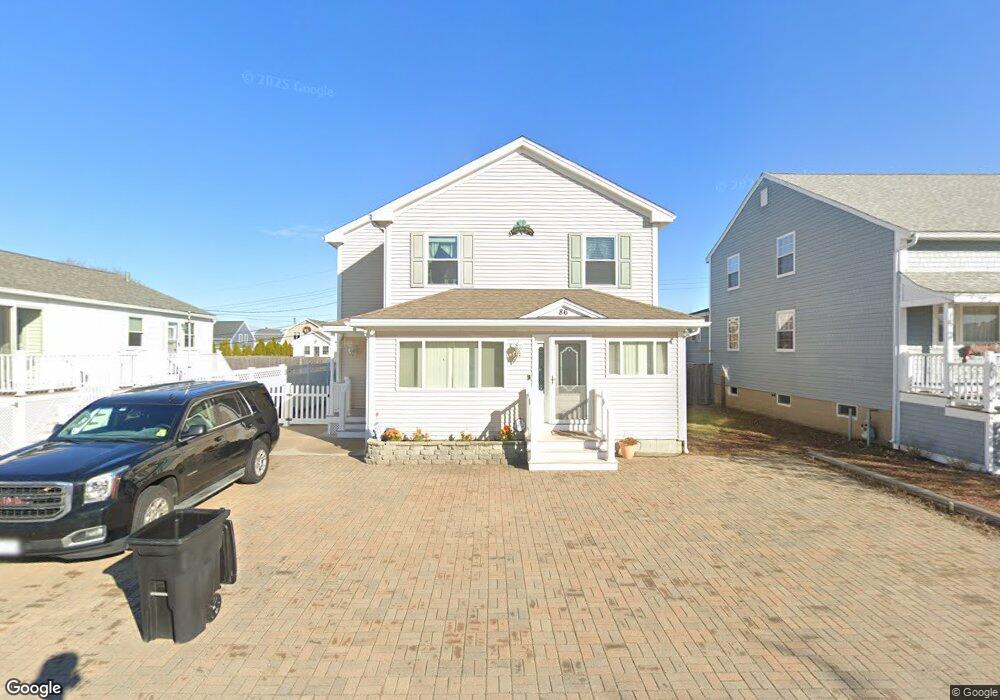 86 Pembroke St, Seabrook, NH 03874 - photo 1