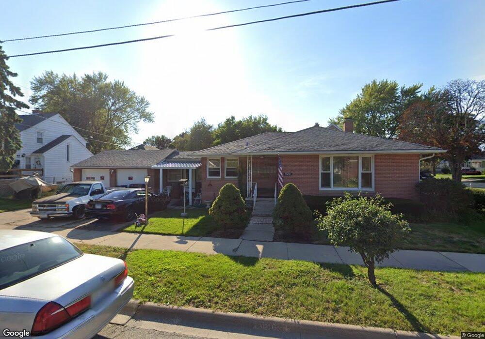 320 Judge Ave, Waukegan, IL 60085 - photo 1