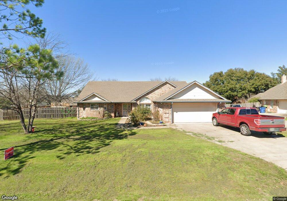 3904 Buena Vista Cir, Granbury, TX 76049 - photo 1