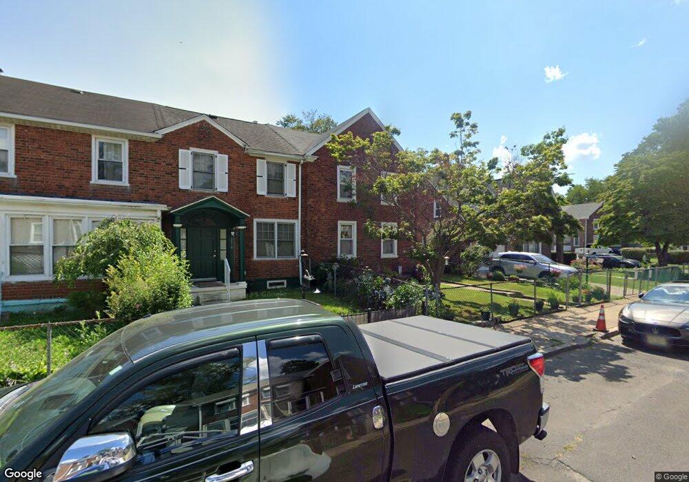 2912 Wasp Rd, Camden, NJ 08104 - photo 1