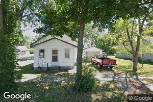 300 S Milner St, Cisne, IL 62823